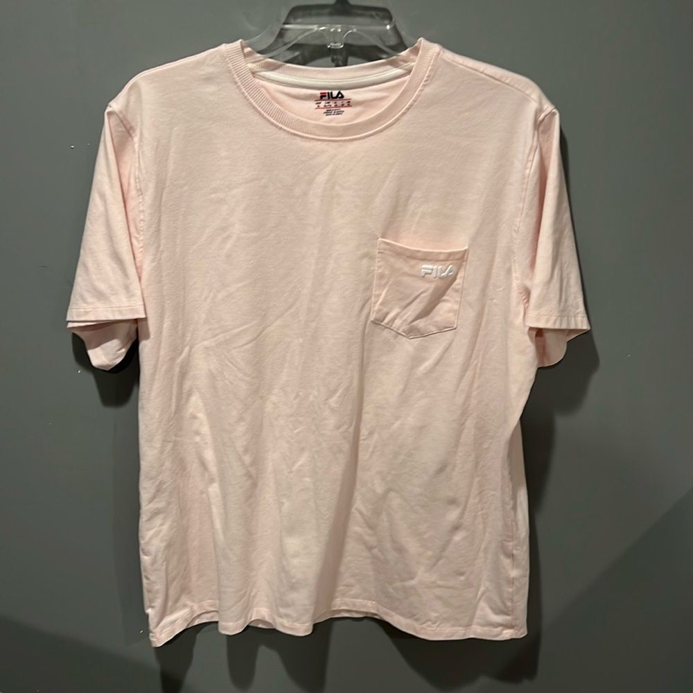 Fila T-shirt . Size XL